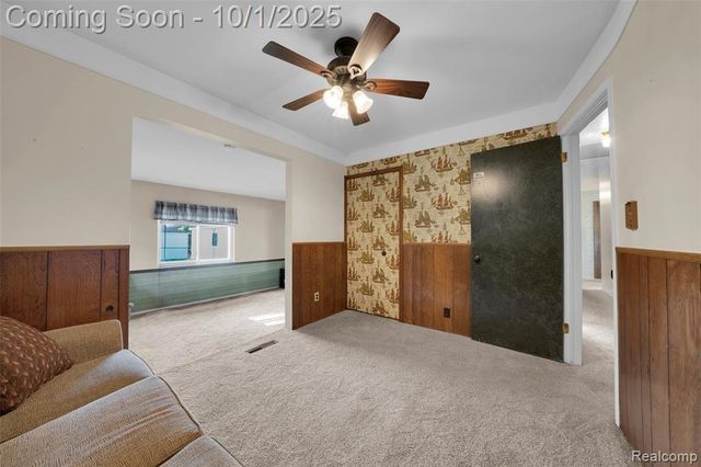 15716 Alsip Street, Roseville, MI 48066