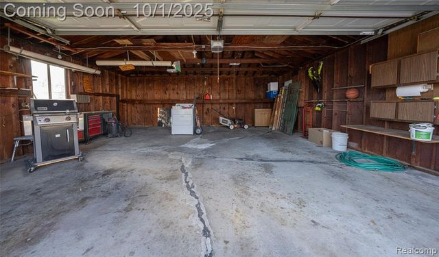 15716 Alsip Street, Roseville, MI 48066