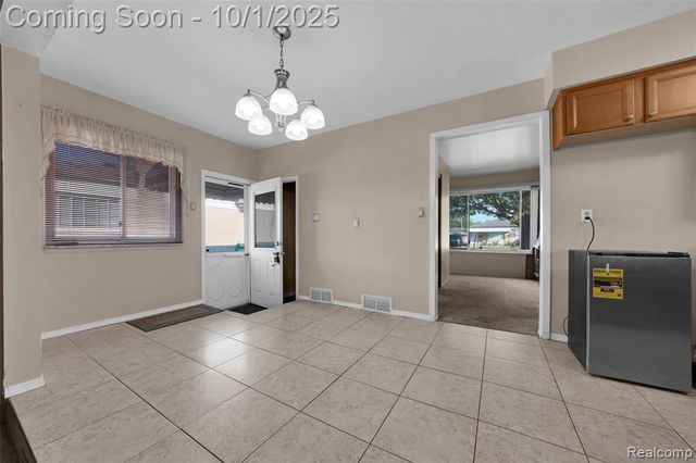 15716 Alsip Street, Roseville, MI 48066