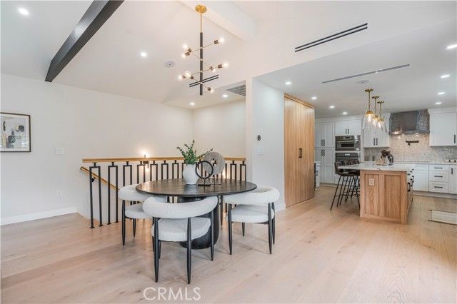 4112 Knobhill Drive, Sherman Oaks, CA 91403