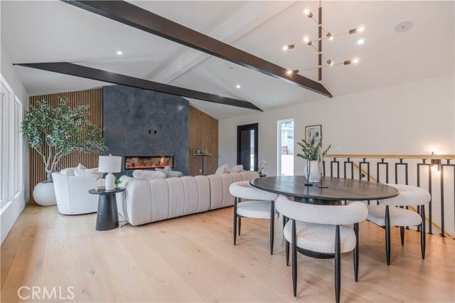 4112 Knobhill Drive, Sherman Oaks, CA 91403