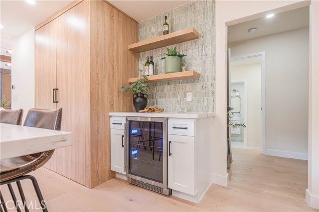 4112 Knobhill Drive, Sherman Oaks, CA 91403