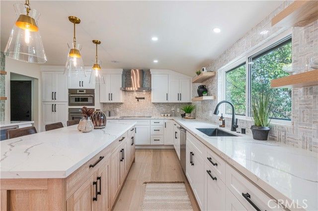 4112 Knobhill Drive, Sherman Oaks, CA 91403