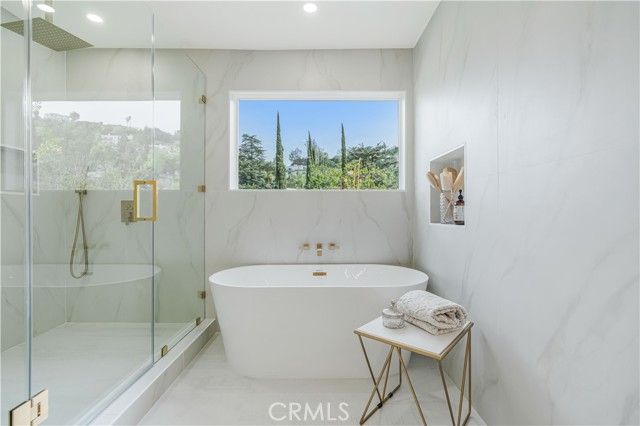 4112 Knobhill Drive, Sherman Oaks, CA 91403