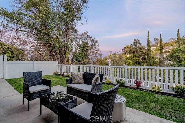 4112 Knobhill Drive, Sherman Oaks, CA 91403