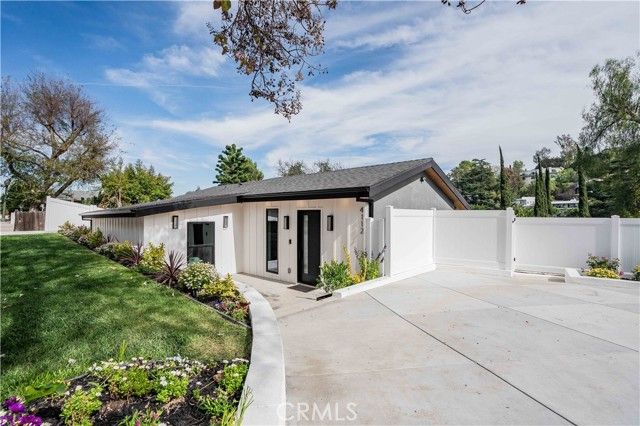 4112 Knobhill Drive, Sherman Oaks, CA 91403