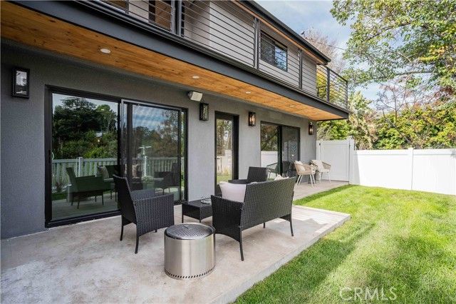 4112 Knobhill Drive, Sherman Oaks, CA 91403