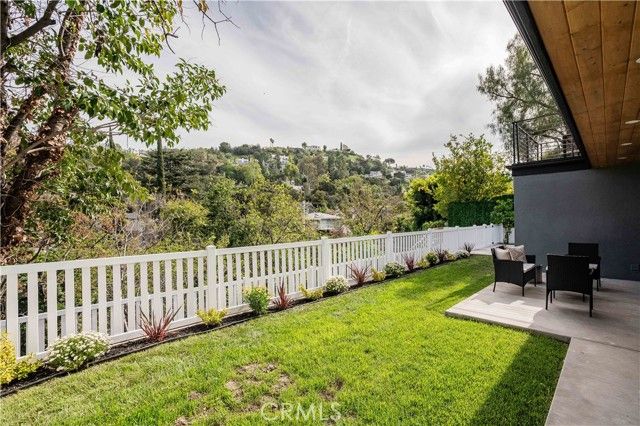 4112 Knobhill Drive, Sherman Oaks, CA 91403