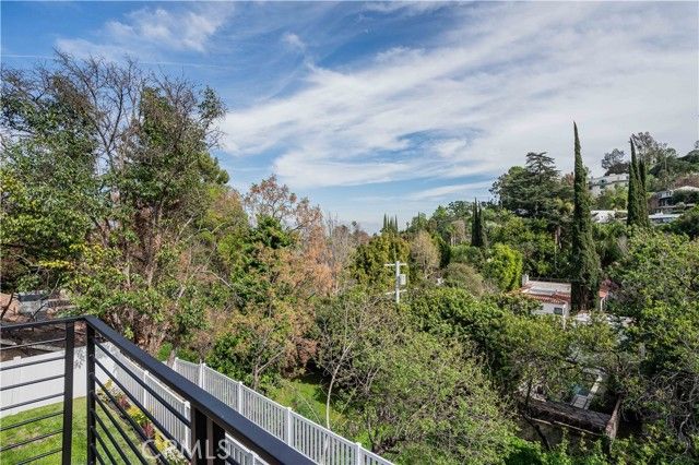4112 Knobhill Drive, Sherman Oaks, CA 91403