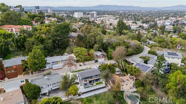 4112 Knobhill Drive, Sherman Oaks, CA 91403