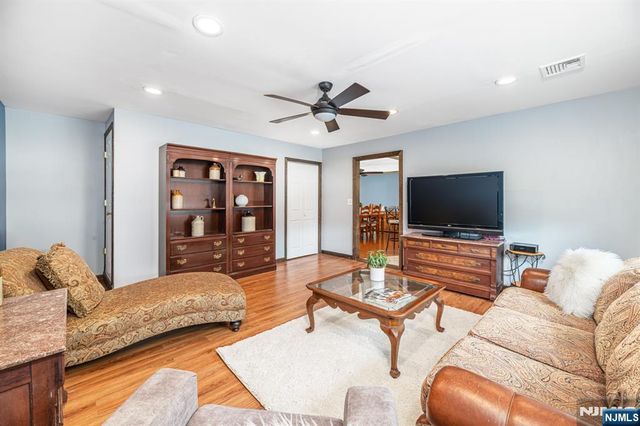 57 Meakin Avenue, Rochelle Park, NJ 07662