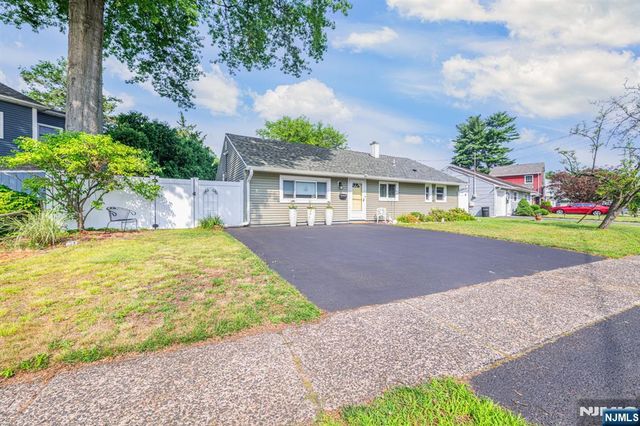 57 Meakin Avenue, Rochelle Park, NJ 07662