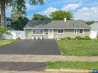 57 Meakin Avenue, Rochelle Park, NJ 07662