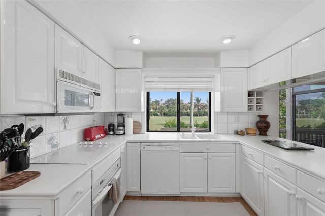 5619 ESCONDIDA BOULEVARD S, St Petersburg, FL 33715