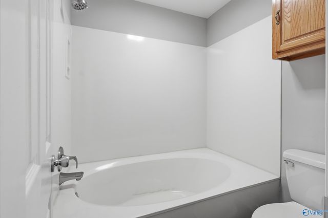 131 Amberwood Drive, Harvest, AL 35749