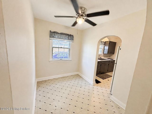 7916 3rd Street Rd, Louisville, KY 40214