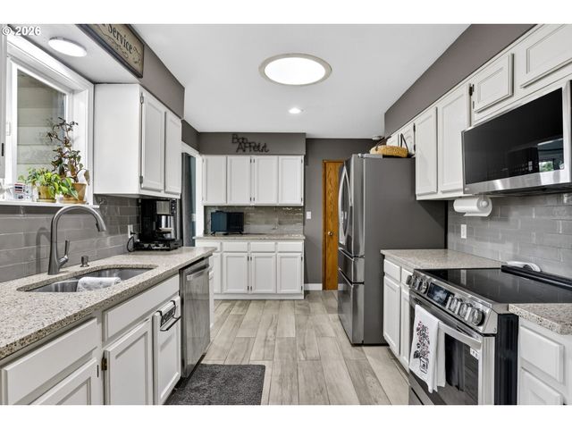 1940 Ne 142ND Ave, Portland, OR 97230