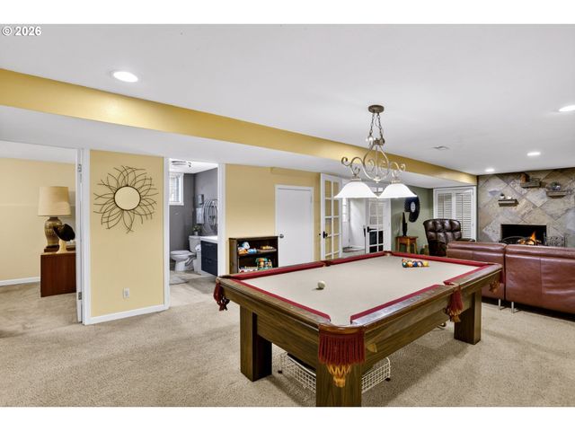 1940 Ne 142ND Ave, Portland, OR 97230