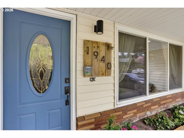 1940 Ne 142ND Ave, Portland, OR 97230