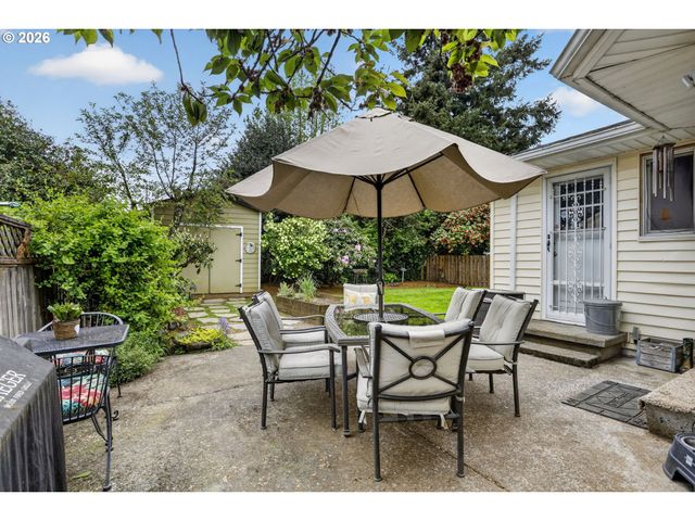 1940 Ne 142ND Ave, Portland, OR 97230