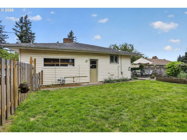 1940 Ne 142ND Ave, Portland, OR 97230