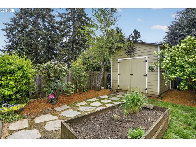1940 Ne 142ND Ave, Portland, OR 97230
