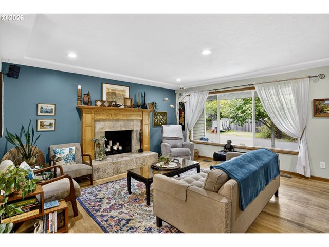 1940 Ne 142ND Ave, Portland, OR 97230