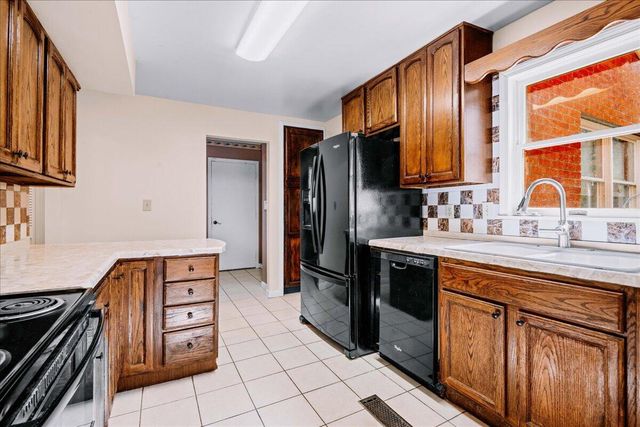 663 Red Bird Road, Williamsburg, KY 40769