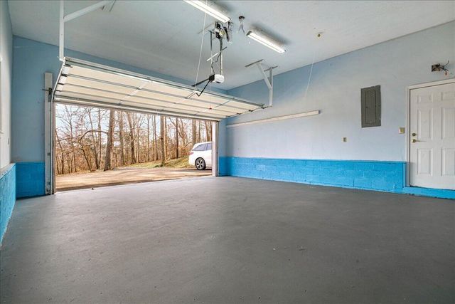 663 Red Bird Road, Williamsburg, KY 40769