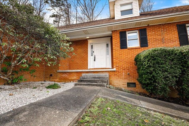 663 Red Bird Road, Williamsburg, KY 40769