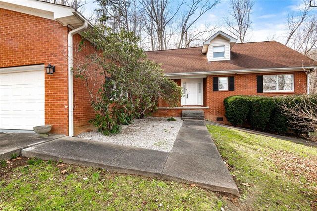 663 Red Bird Road, Williamsburg, KY 40769