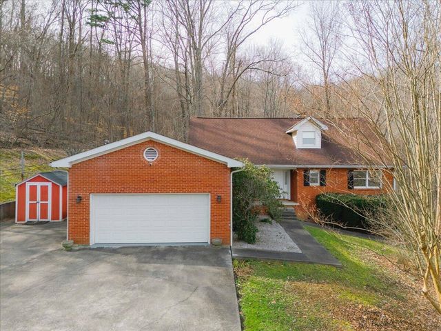663 Red Bird Road, Williamsburg, KY 40769