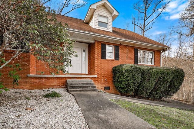 663 Red Bird Road, Williamsburg, KY 40769