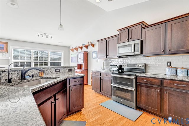 7401 Leaf Fall Way, Mechanicsville, VA 23111