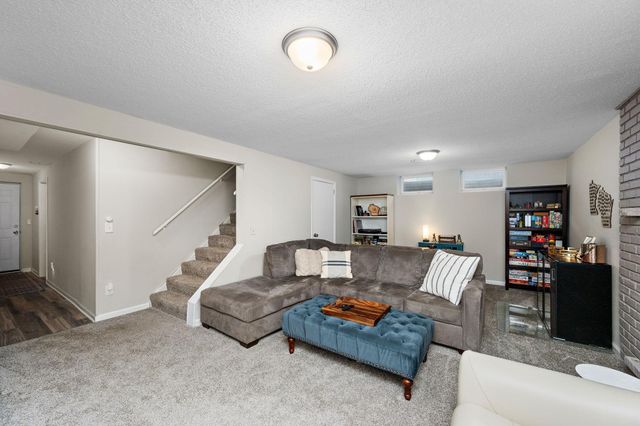 5249 W 95th Street, Bloomington, MN 55437