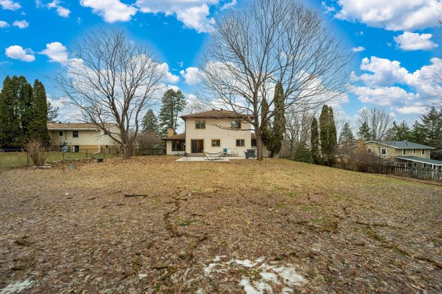 5249 W 95th Street, Bloomington, MN 55437