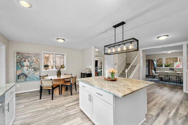 5249 W 95th Street, Bloomington, MN 55437