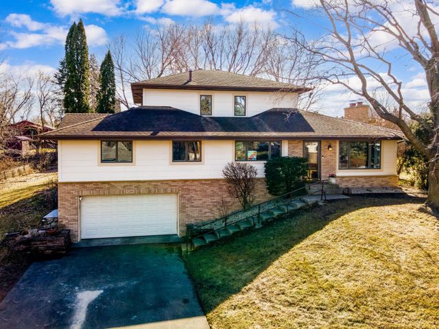 5249 W 95th Street, Bloomington, MN 55437