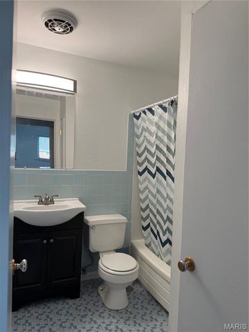 13 Mary Rose Court, Hazelwood, MO 63042