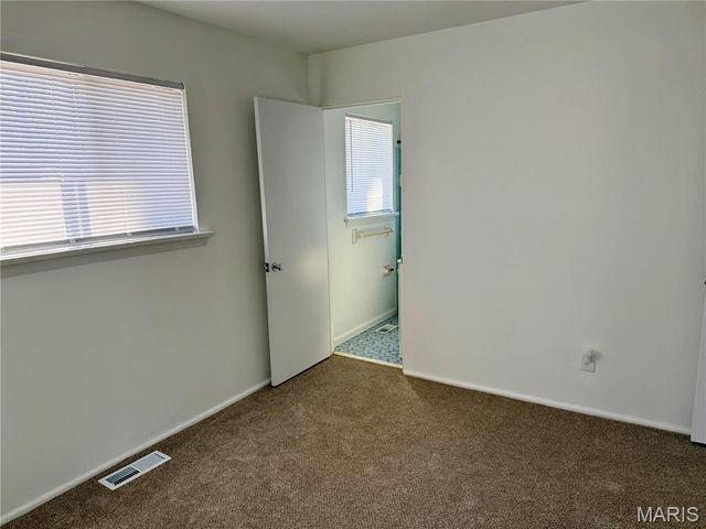 13 Mary Rose Court, Hazelwood, MO 63042