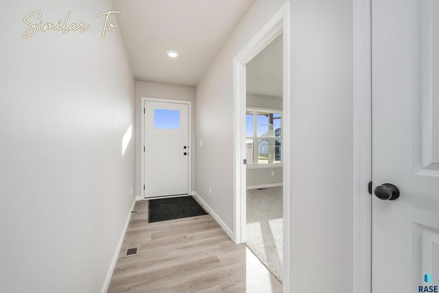 2205 E Bergen Cir Circle, Brandon, SD 57005