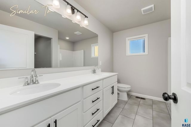 2205 E Bergen Cir Circle, Brandon, SD 57005