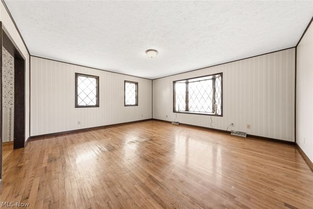 344 E 246th Street, Euclid, OH 44123