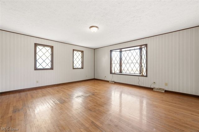 344 E 246th Street, Euclid, OH 44123