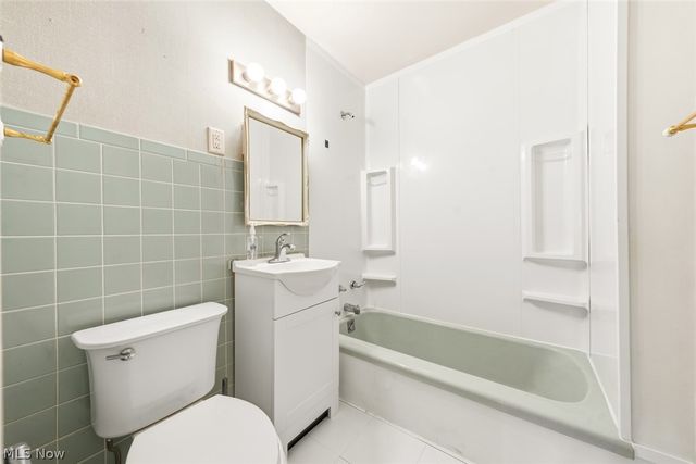 344 E 246th Street, Euclid, OH 44123