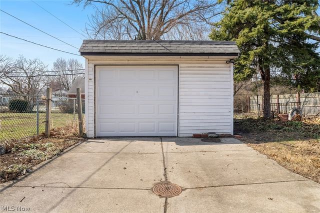344 E 246th Street, Euclid, OH 44123