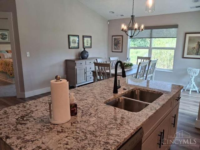 5011 Waterford Lane, Middletown, OH 45042