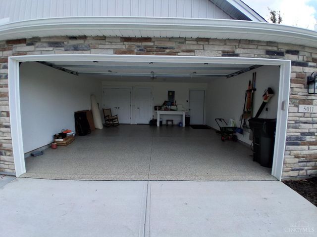 5011 Waterford Lane, Middletown, OH 45042