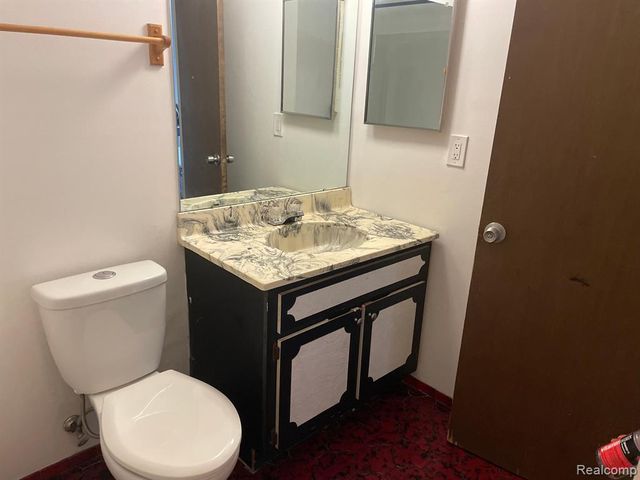 24627 Bashian, Novi, MI 48375