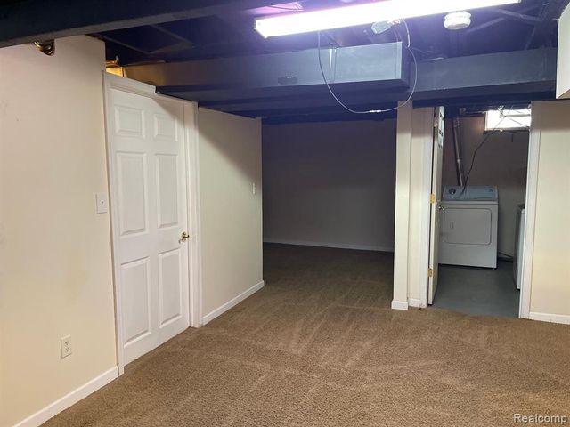 24627 Bashian, Novi, MI 48375